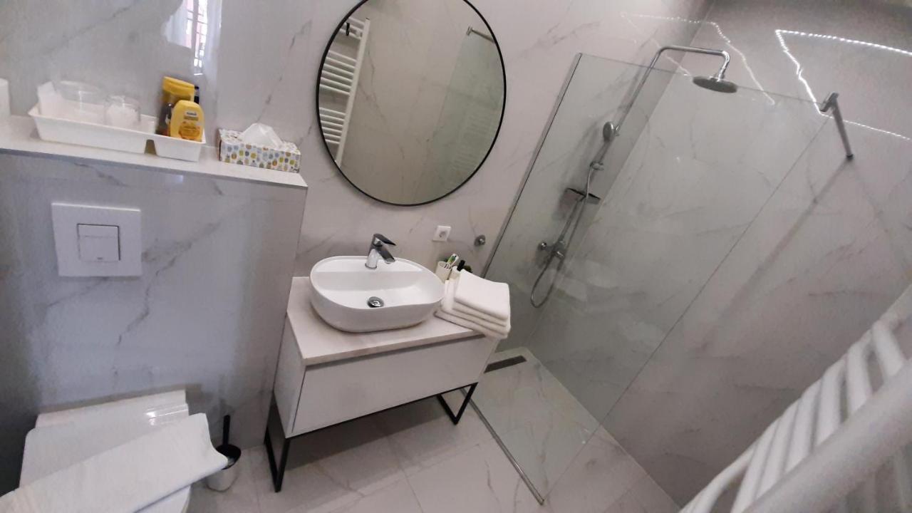 Nina Studio Apartment Бієліна Екстер'єр фото